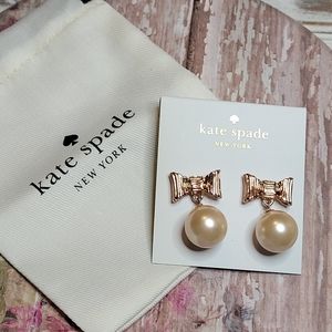KATE SPADE All Wrapped Up In Pearls New Authentic Pierced Earrings Rose Goldtone